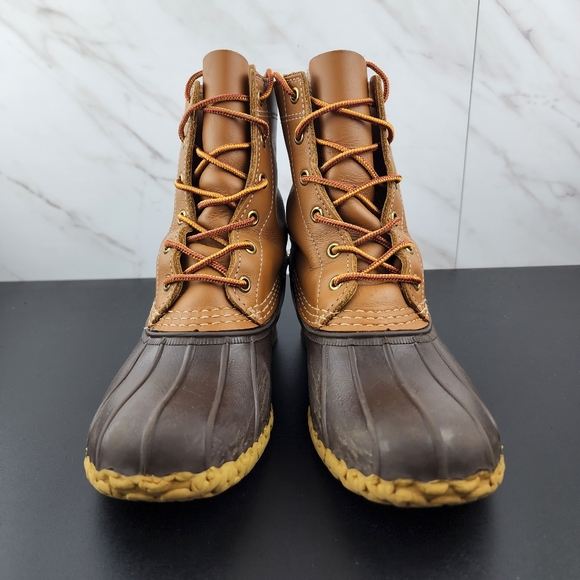 *Sold L.L. Bean 8" Thinsulate Tan Womens Bean Boots - Picture 2 of 8